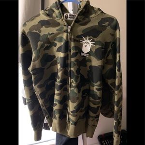 Bape nyc hoody, like brand new